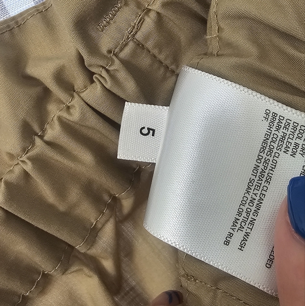 UNIQLO Khaki Skirt Juniors Size 5 - Picture 5 of 5